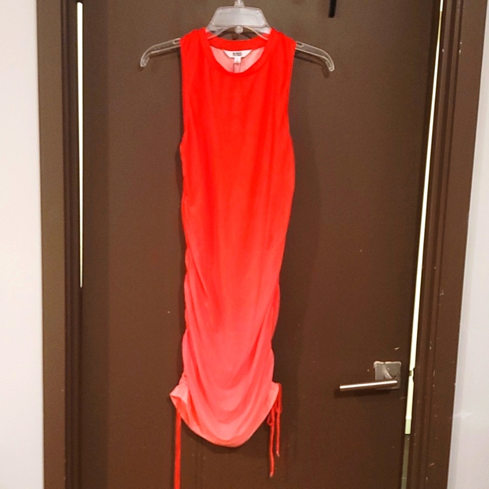 Beautiful hibiscus color summer dress. Size L.